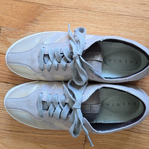 Salvia Women's Sneakers Style Kat Size 40 or 9.5/10 - Picture 2 of 8